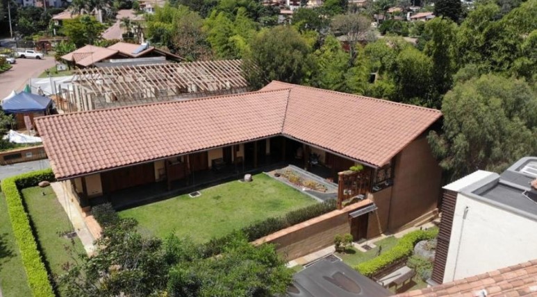 Stunning House - Casa en La Estrella